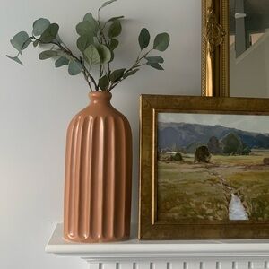 Great condition ribbed striped tall vase neutral home decor brown rust color‎
